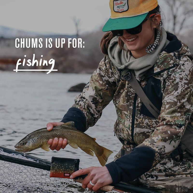 CHUMS Surfshorts Wallet - Lightweight Slim Wallet with RFID Blocking Card & Clear ID Window - Zippered, Minimalist Wallet w/Key Ring - Solid Colors - Image 5